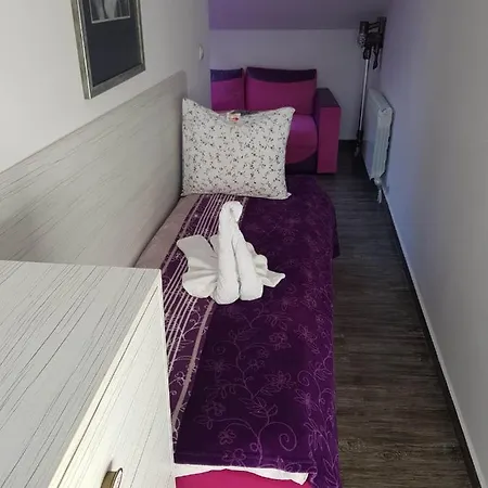 Hotel Red House Kiustendil