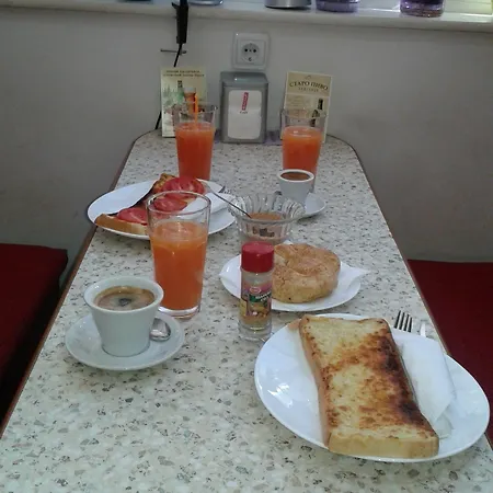 Red House Хотел Кюстендил