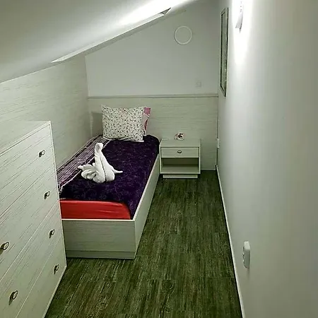 Red House Хотел Кюстендил