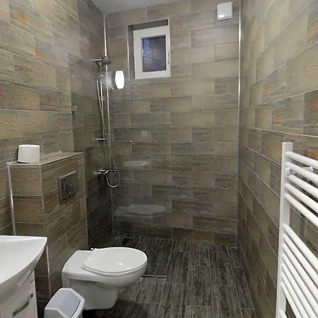 Red House Хотел Кюстендил