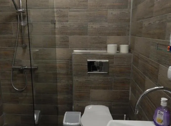 Red House 3* Kiustendił