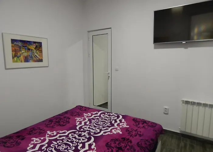 Red House 3* Kiustendił