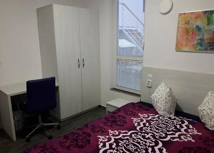 Red House 3* Kiustendił