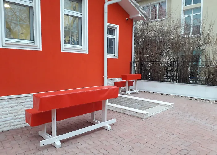 Red House 3* Kiustendił